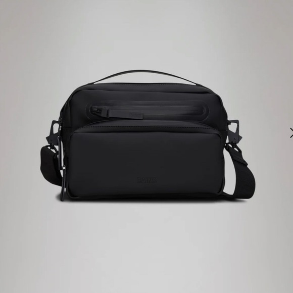 NWT Rains Cargo Box Bag in Metallic Gray  $135 - Picture 4 of 6